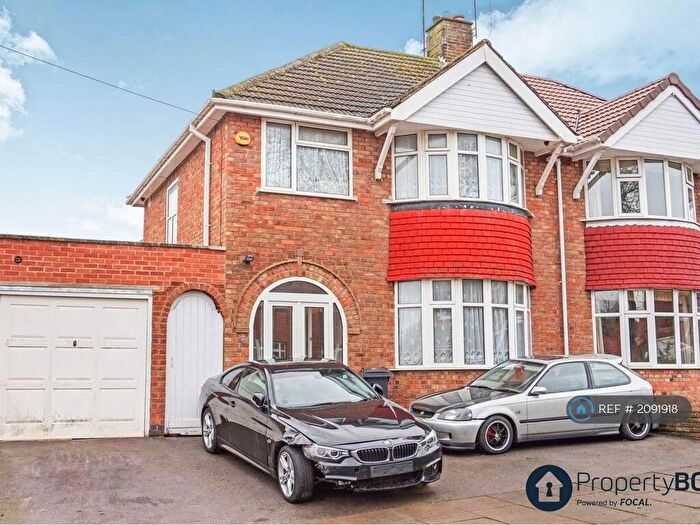 3 Bedroom Semi-Detached House To Rent In Earlswood Road, Leicester, LE5
