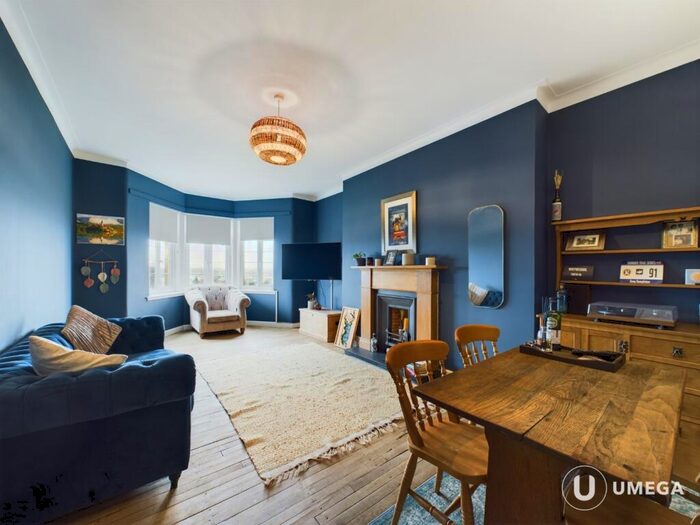 2 Bedroom Flat To Rent In Learmonth Court, Comely Bank, Edinburgh, EH4