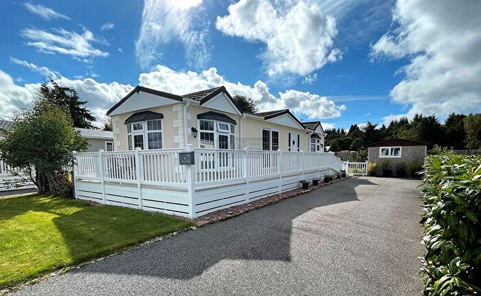 2 Bedroom Park Home For Sale In Grosvenor Park, Riverview Country Park, IV36