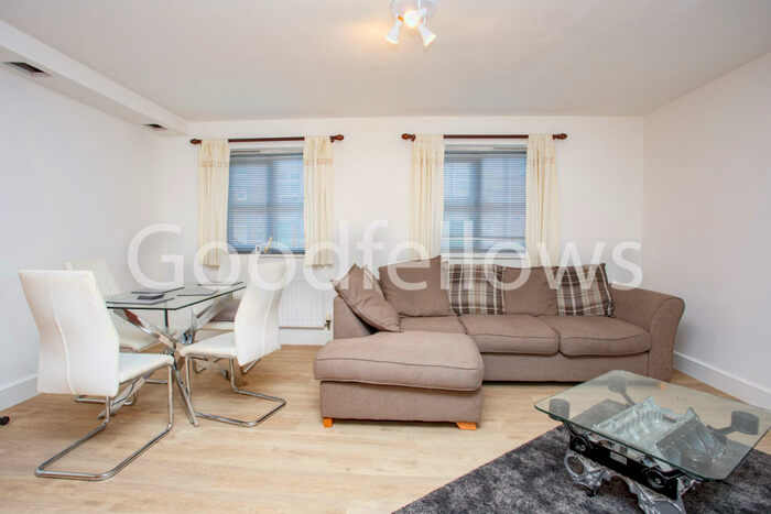 2 Bedroom Apartment To Rent In Aragon Place, Morden, SM4