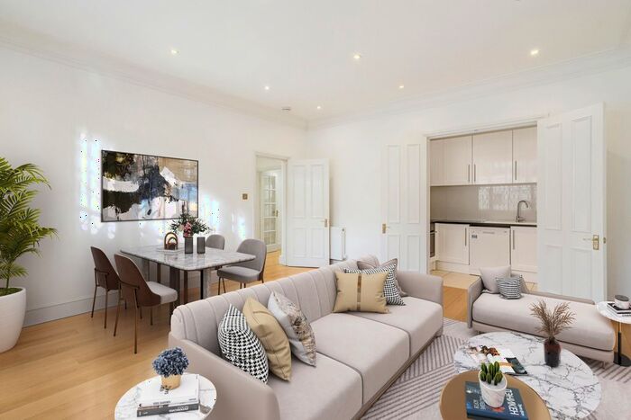 3 Bedroom Flat To Rent In Cornwall Gardens, South Kensington, SW7