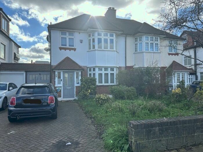 4 Bedroom Detached House To Rent In Popes Lane, London, W5