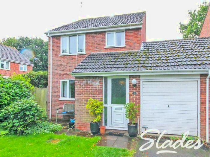 3 Bedroom Semi-Detached House To Rent In Rosehill Drive, Bransgore, Christchurch, BH23