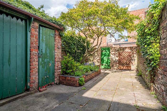 2 Bedroom Terraced House To Rent In Neville Street, Haxby Road, York, YO31