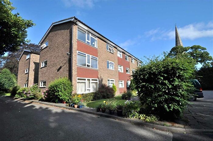 2 Bedroom Flat To Rent In Maxwell House, Chislehurst, BR7