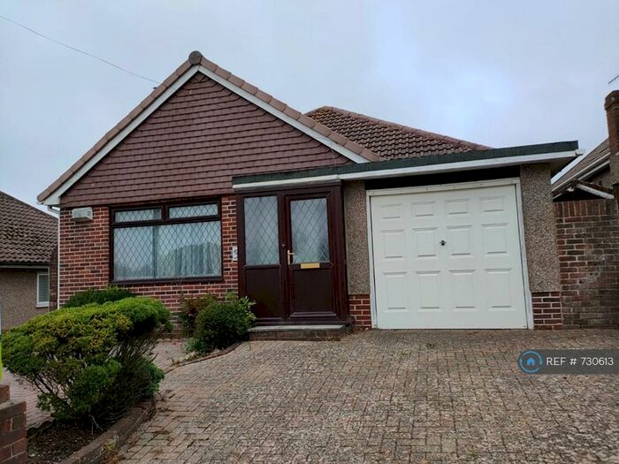 3 Bedroom Bungalow To Rent In Downsway, Brighton, BN2