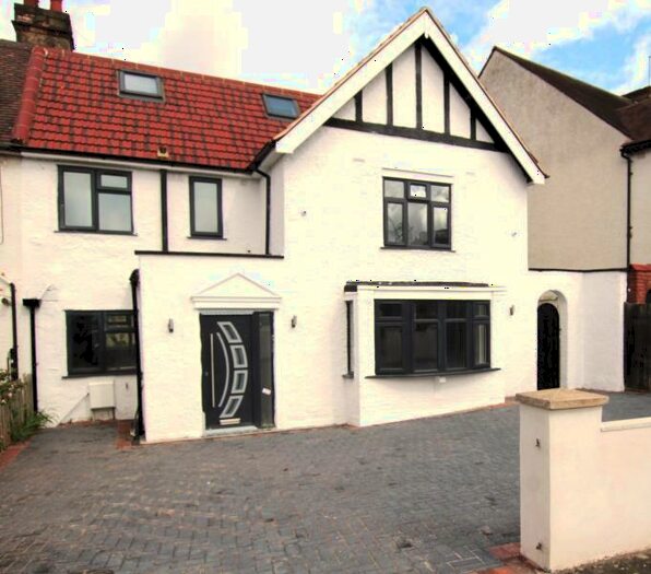 5 Bedroom Terraced House To Rent In Beechcroft Gardens, HA9