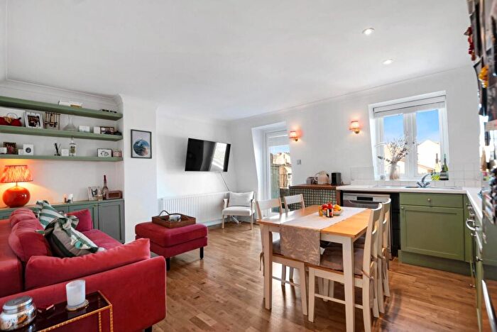 1 Bedroom Flat To Rent In Springdale Road, London, N16