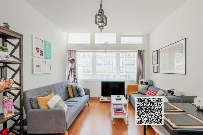 2 Bedroom Flat To Rent In Metro Central Heights, 119 Newington Causeway, Elephant & Castle, London, SE1