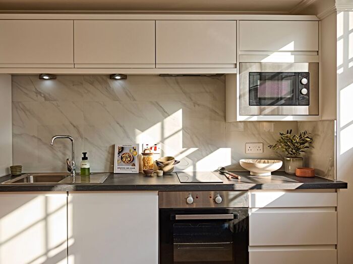 Studio To Rent In Apt, - Cookridge Street #, LS2