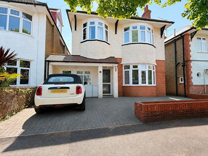 4 Bedroom Detached House For Sale In Grenfell Road, Bournemouth, BH9