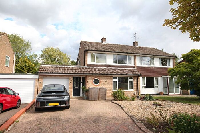 3 Bedroom Semi-Detached House For Sale In Howard Drive, Letchworth Garden City, SG6