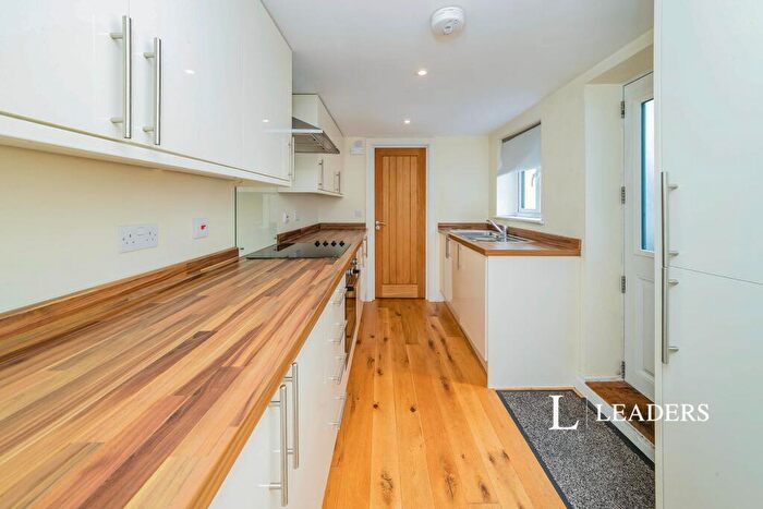 1 Bedroom Flat To Rent In London Road, East Grinstead, RH19