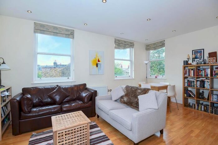 1 Bedroom Flat To Rent In Richmond, Surrey, TW9