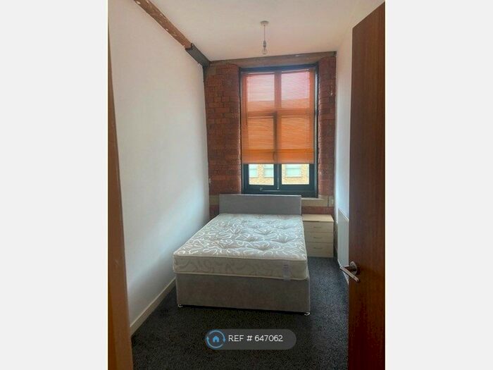 Studio To Rent In Mill Street, Bradford, BD1