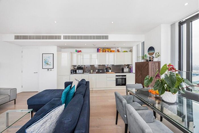 3 Bedroom Apartment For Sale In Stratosphere Tower, Great Eastern Road, London, E15