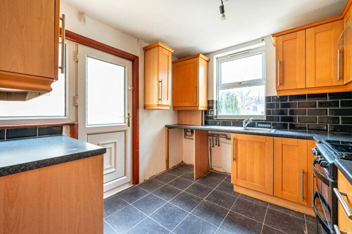 4 Bedroom Terraced House To Rent In Ilford, Manor Park, London, E12