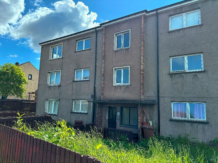 2 Bedroom Flat To Rent In Brownhill Place, Charleston, Dundee, DD2