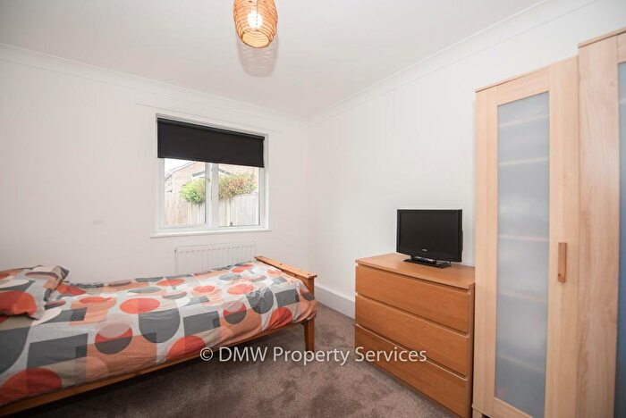2 Bedroom Semi-Detached Bungalow For Sale In Shacklock Close, Arnold, Nottingham, NG5
