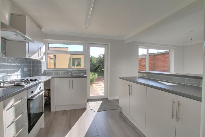 3 Bedroom End Of Terrace House To Rent In Asplin Avenue, March, PE15
