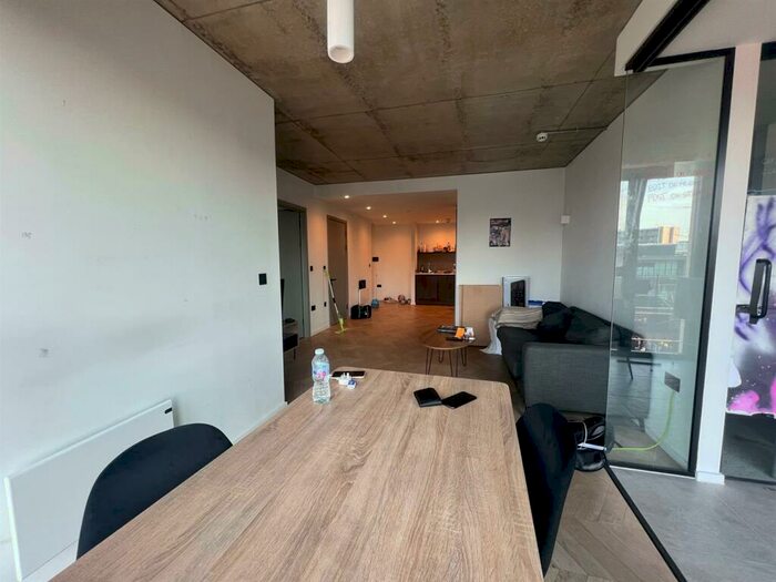 2 Bedroom Apartment To Rent In F Spinners Way, Castlefield, Manchester, M15