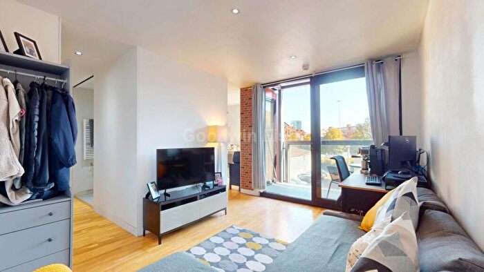 1 Bedroom Apartment For Sale In Ellesmere Street, Castlefield, M15