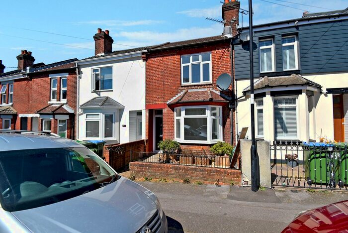 3 Bedroom Terraced House To Rent In Mortimer Road, Southampton, SO19