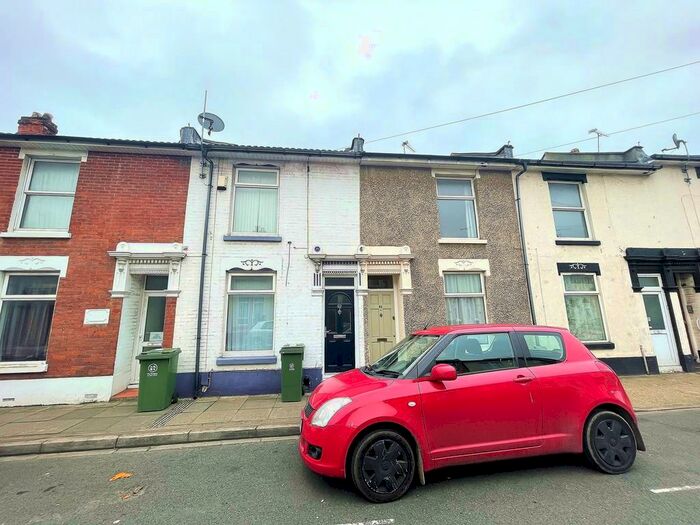 4 Bedroom Terraced House To Rent In Walmer Road, Portsmouth, PO1