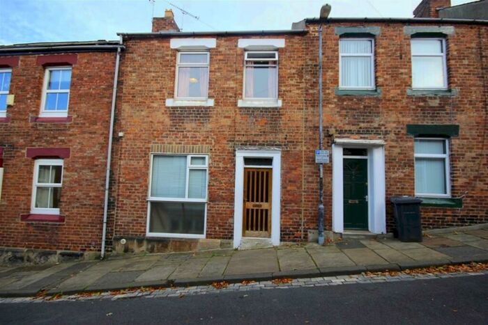 4 Bedroom Private Hall To Rent In Ellis Leazes, Durham, DH1