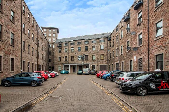 2 Bedroom Flat To Rent In Pleasance Court, Dundee, DD1