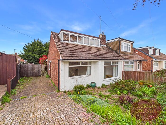 3 Bedroom Semi Detached House For Sale In Pennine Way, Duston, NN5