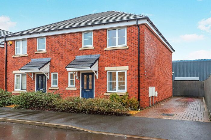 3 Bedroom Semi Detached House For Sale In William Bayliss Drive, All Saints, Wolverhampton, WV2