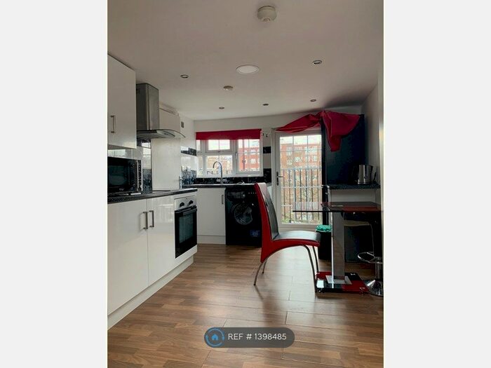 Studio To Rent In Goldhurst Terrace, London, NW6