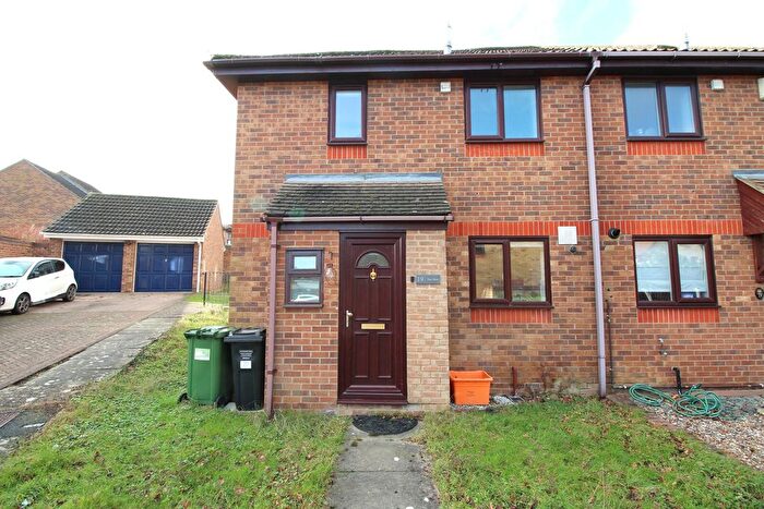 1 Bedroom Terraced House To Rent In Skylark Close, CM11