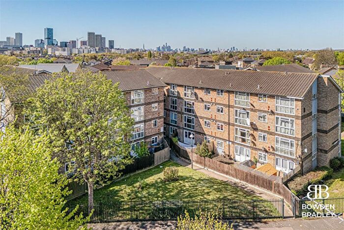 2 Bedroom Flat For Sale In North Birkbeck Road, Leyton, E11