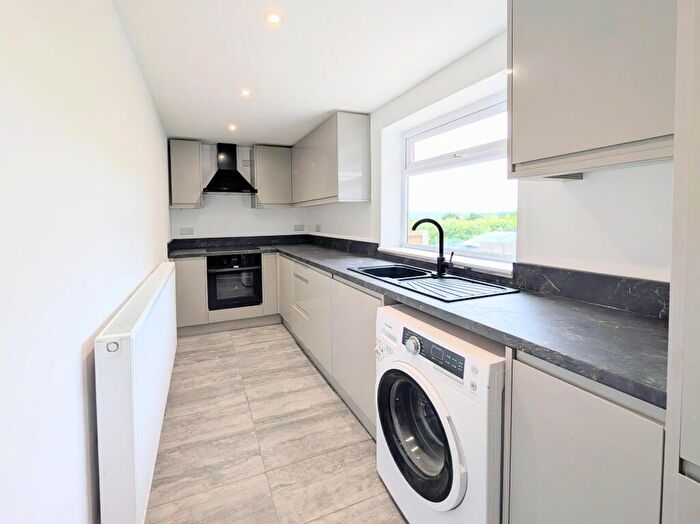 2 Bedroom House To Rent In Traffic Terrace, Barrow Hill, Chesterfield, S43