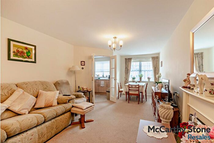 2 Bedroom Apartment For Sale In Hartwell Court, Church Street, Eastwood, Nottingham, NG16