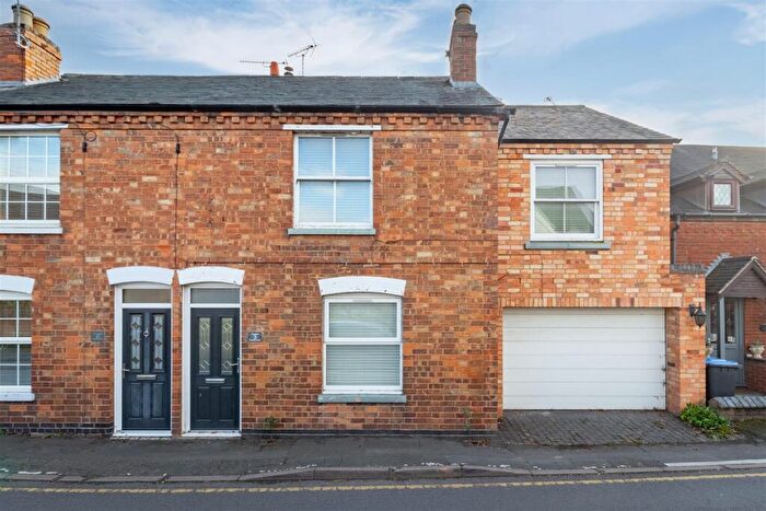 3 Bedroom End Of Terrace House For Sale In Pendicke Street, Southam, CV47