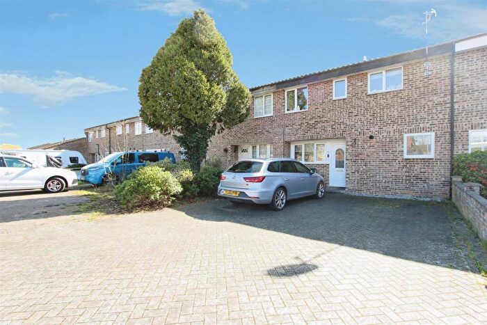 3 Bedroom Terraced House For Sale In Wellers Grove, Cheshunt, EN7