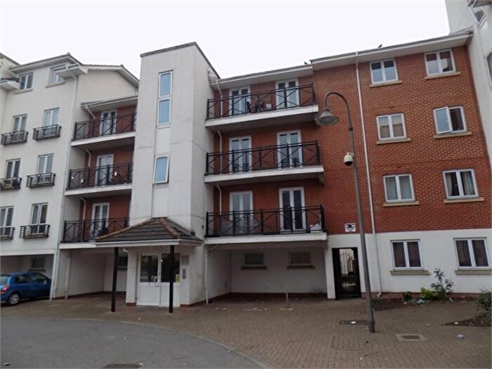 2 Bedroom Flat To Rent In Hermitage Close, Abbeywood, London, SE2