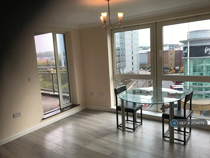 2 Bedroom Flat To Rent In Alencon Link, Basingstoke, RG21