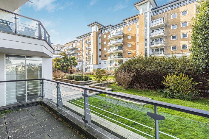 1 Bedroom Flat For Sale In Smugglers Way, London, SW18