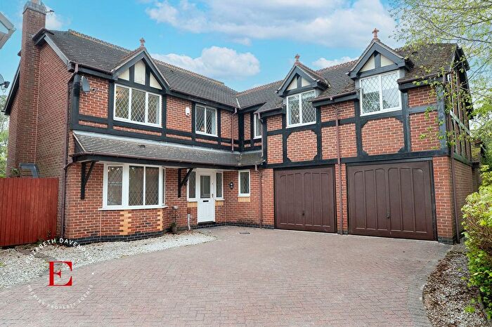 5 Bedroom Detached House For Sale In Heath Green Way, Coventry, CV4