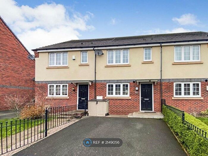 3 Bedroom Terraced House To Rent In Fourdrinier Street, Stoke-On-Trent, ST1