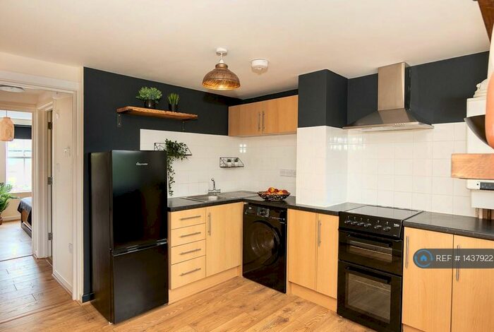 1 Bedroom Flat To Rent In Causeway, Banbury, OX16