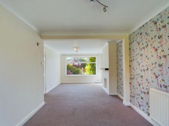 4 Bedroom Semi-Detached House To Rent In Beauly Court, Kettering, Northamptonshire, NN15