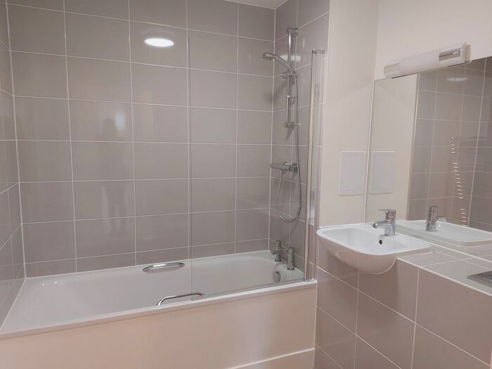 1 Bedroom Flat To Rent In Elmshall Place, St. Albans, AL1