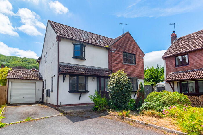 4 Bedroom Detached House For Sale In Yew Tree Gardens, Sandford, BS25