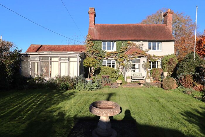 4 Bedroom Detached House For Sale In Top Road, Hooe, Battle, TN33