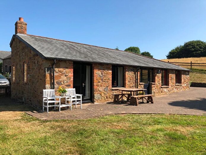 3 Bedroom Barn Conversion To Rent In Warden Farm Cottages, North Tawton, Devon, EX20